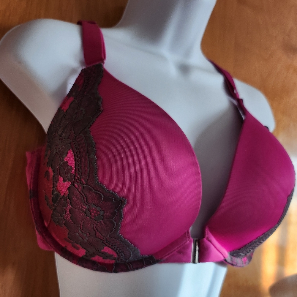 Cacique Front Closure Lace Back Boost Plunge- Fuchsia Red Size 42C - Picture 7 of 13